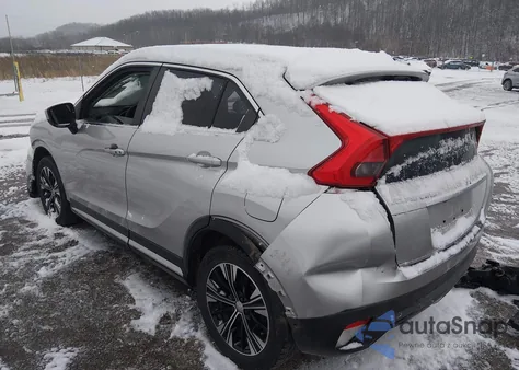 2020 Mitsubishi Eclipse Cross Se 1.5T Awc z USA, uszkodzony, nr VIN JA4AT5AA5LZ005818